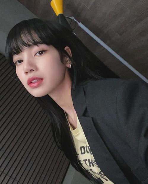 lisa少女总裁吃瓜,揭秘娱乐圈背后的秘密